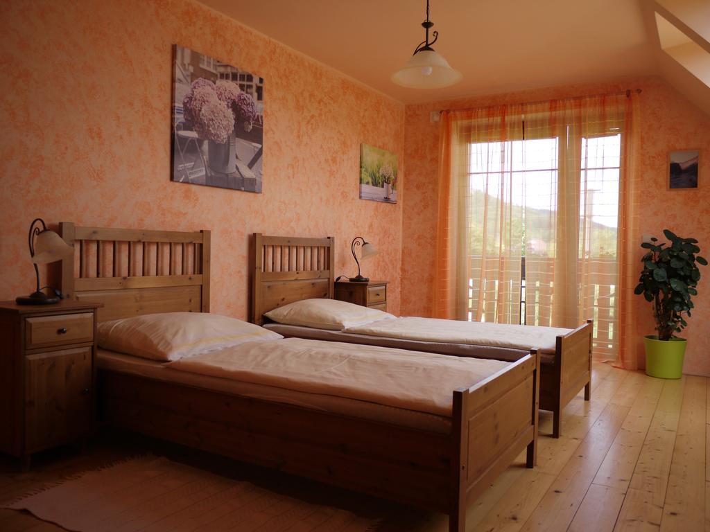 Penzion Pod Hradem Potštejn Exterior foto